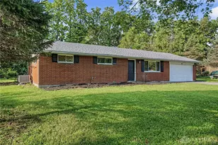 3323 Claydor Dr, Beavercreek, OH 45431 - Photo 2