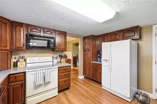 1667 Bending Tree Dr, New Carlisle, OH 45344 - Photo 18