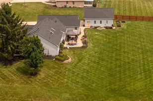 3059 Countryside Ln, Franklin, OH 45342 - Photo 4