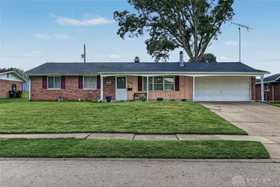 1154 Rona Parkway Drive, Fairborn, OH 45324 - Photo 2
