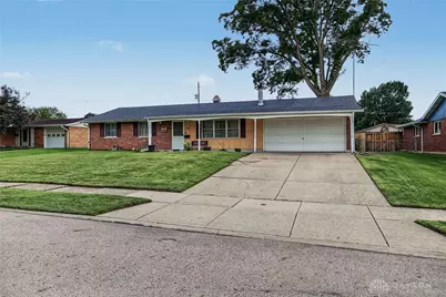 1154 Rona Parkway Drive, Fairborn, OH 45324 - Photo 4