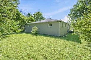 8269 Sandy Ln, Cincinnati, OH 45239 - Photo 20
