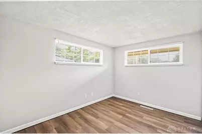 6687 Hubbard Drive, Dayton, OH 45424 - Photo 8
