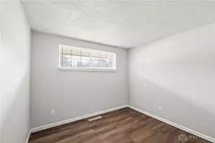 6687 Hubbard Dr, Dayton, OH 45424 - Photo 12
