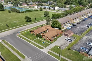 1006 Stoney Springs Rd, Vandalia, OH 45377 - Photo 2