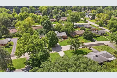 264 Napoleon Drive, Dayton, OH 45429 - Photo 4