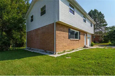 4889 Becker Drive, Dayton, OH 45417 - Photo 4