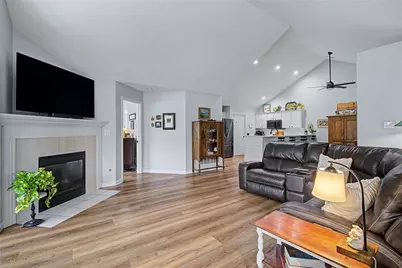 2061 Wentworth Village Drive, Bellbrook, OH 45305 - Photo 12