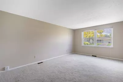 7072 Cliffstone Drive, Dayton, OH 45424 - Photo 4