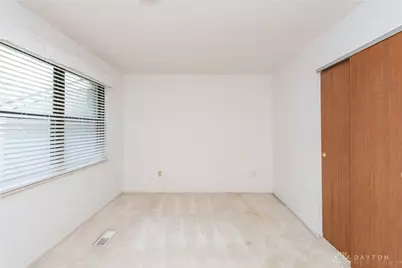 696 Hidden Valley Court, Fairborn, OH 45324 - Photo 24