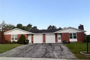 1407 Minstrel Dr, West Carrollton, OH 45449 - Photo 1