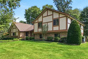 1593 Woodland Trail, Beavercreek Twp, OH 45385 - Photo 2