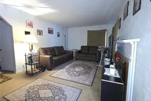 329 Anniston Dr, Dayton, OH 45415 - Photo 2