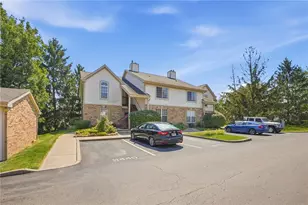 9442 Captiva Bay Dr, Miamisburg, OH 45342 - Photo 2