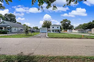 2204 Martin Ave, Butler Twp, OH 45414 - Photo 4