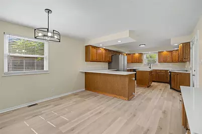 5049 Hahn Avenue, Fairborn, OH 45324 - Photo 10