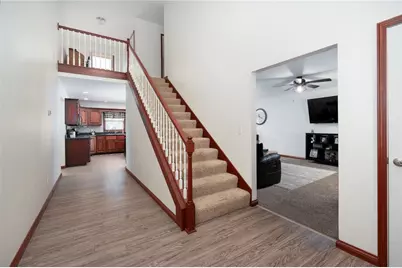619 Colony Trail, New Carlisle, OH 45344 - Photo 4