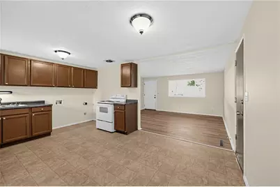 6826 Hubbard Drive, Dayton, OH 45424 - Photo 10