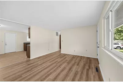 6826 Hubbard Drive, Dayton, OH 45424 - Photo 4