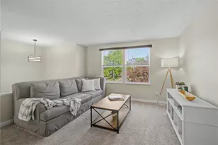 2933 Greenbrook Ln, Cincinnati, OH 45251 - Photo 8