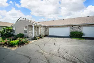1922 Falling Leaf Ln, Miamisburg, OH 45342 - Photo 1