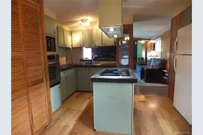 5423 E Sierra Circle, Dayton, OH 45414 - Photo 8