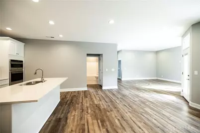 1339 N Fountain, Springfield, OH 45506 - Photo 6