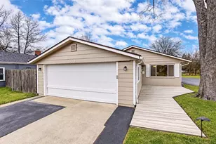 555 East Dr, Dayton, OH 45419 - Photo 1