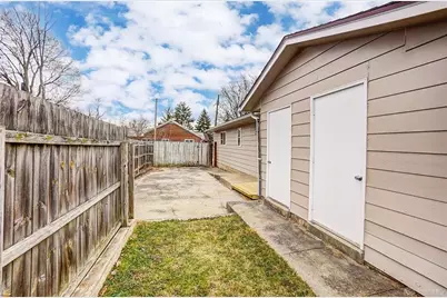 555 East Drive, Dayton, OH 45419 - Photo 24