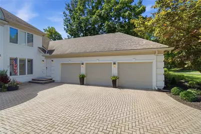 1038 Thicket Walk, Washington Twp, OH 45429 - Photo 8