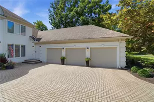 1038 Thicket Walk, Washington Twp, OH 45429 - Photo 8