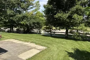 2562 King Arthur Wy, Beavercreek, OH 45431 - Photo 32
