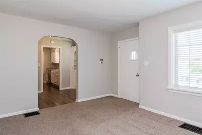 1014 Gainsborough Road, Dayton, OH 45419 - Photo 8