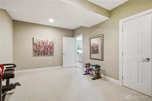 957 Eagle Run Dr, Dayton, OH 45458 - Photo 34