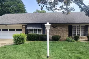 2230 Manhatten, Springfield, OH 45504 - Photo 1
