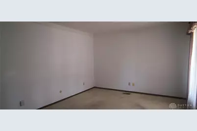 2230 Manhatten, Springfield, OH 45504 - Photo 6
