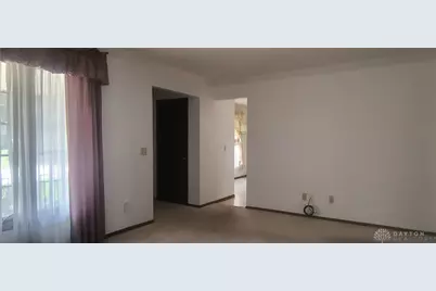 2230 Manhatten, Springfield, OH 45504 - Photo 8
