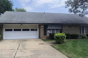2230 Manhatten, Springfield, OH 45504 - Photo 2