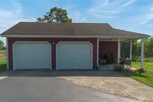 10700 State Line Rd, New Paris, OH 45347 - Photo 6