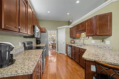 3638 Highland Green, Cincinnati, OH 45245 - Photo 16