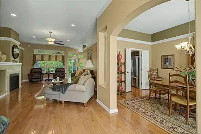 3638 Highland Green, Cincinnati, OH 45245 - Photo 6
