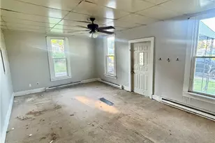 211 Laurel St, Greenville, OH 45331 - Photo 2
