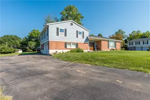 243 E Rahn Rd, Kettering, OH 45429 - Photo 2