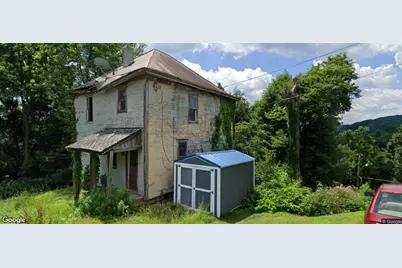 310 Garfield Street, East Palestine, OH 48920 - Photo 1