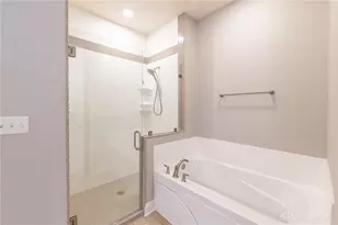 681 MacKenzie Ct, Centerville, OH 45458 - Photo 16