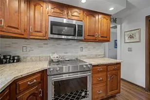 209 E Twin St, Lewisburg, OH 45338 - Photo 8