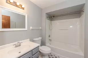 7816 Betsy Ross Cir, Centerville, OH 45459 - Photo 16