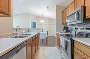 1680 Piper Ln, Dayton, OH 45440 - Photo 12
