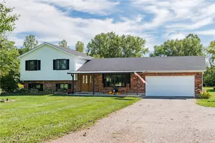 10156 Brookville Phillipsburg Rd, Brookville, OH 45309 - Photo 4