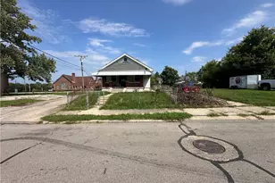 16 S Plaza Ave, Dayton, OH 45417 - Photo 4